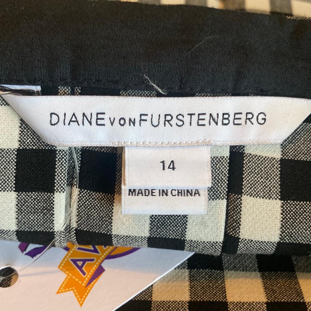 Diane Von Furstenberg Black and White Check Skirt UK SIze 16 - Ava & Iva