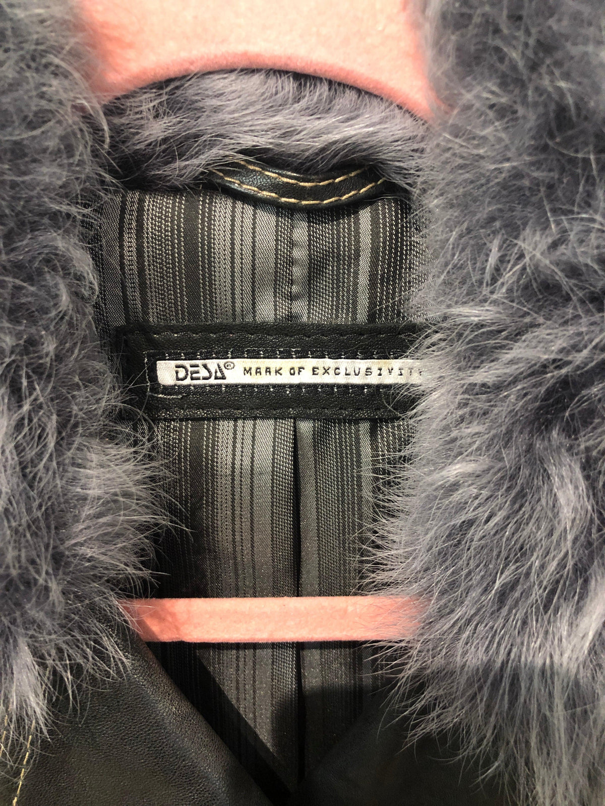 Desa black leather jacket with faux fur collar. Size 8/10 - Ava & Iva