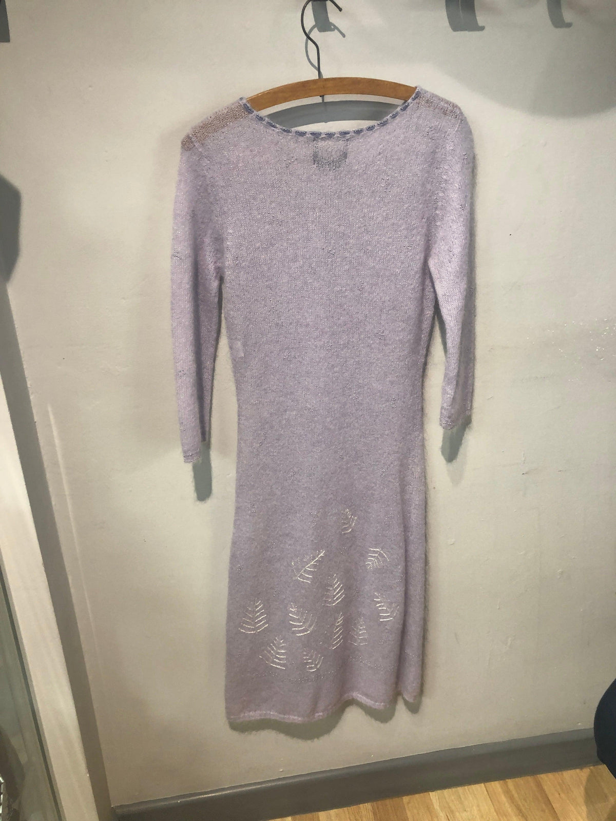 Kay Unger fine mohair lilac dress with silver embroidered leaves. Size M - Ava & Iva