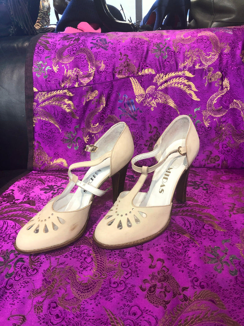 Midas vintage cream suede heels size 4 - Ava & Iva