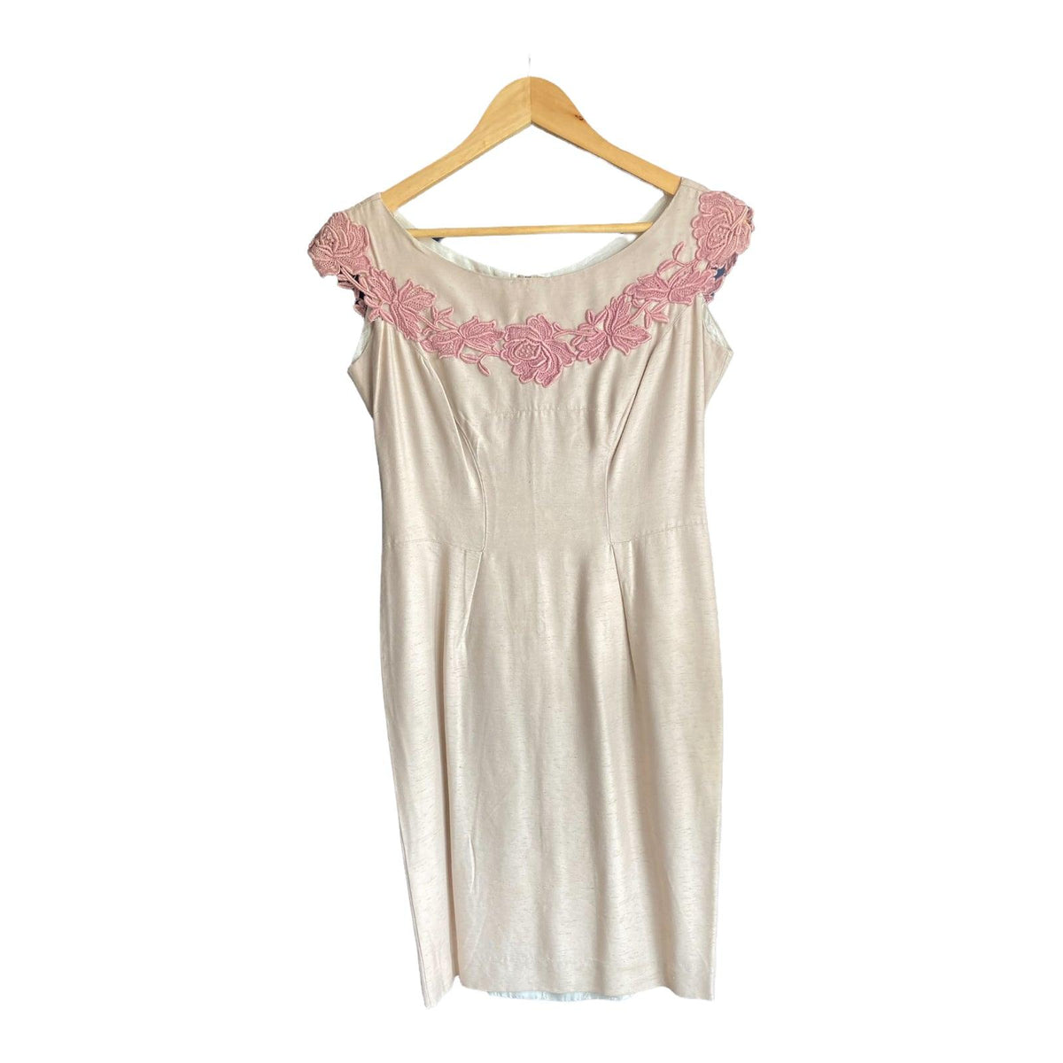 Vintage Cream Shift Style Sleeveless Dress UK Size 12 - Ava & Iva