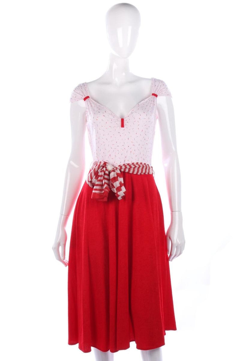 Marvie vintage dress with red skirt and white patterned top size M - Ava & Iva