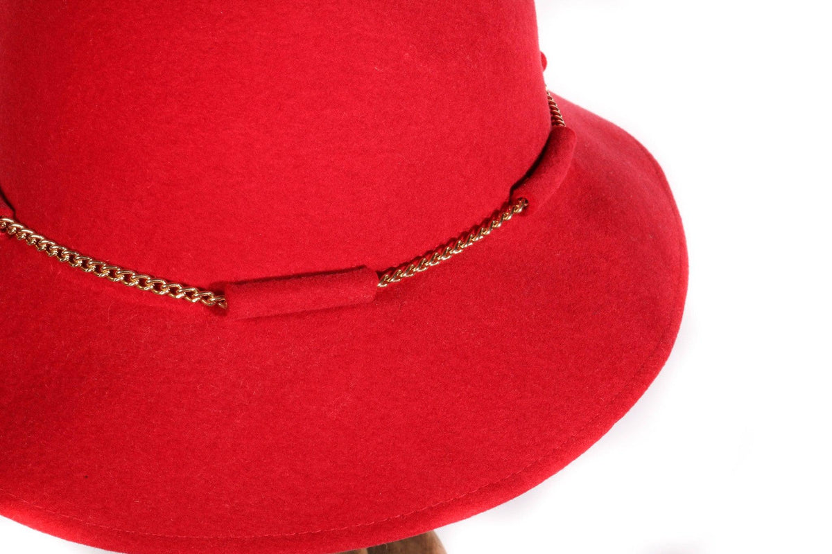 Kangol red hat with gold chain detail