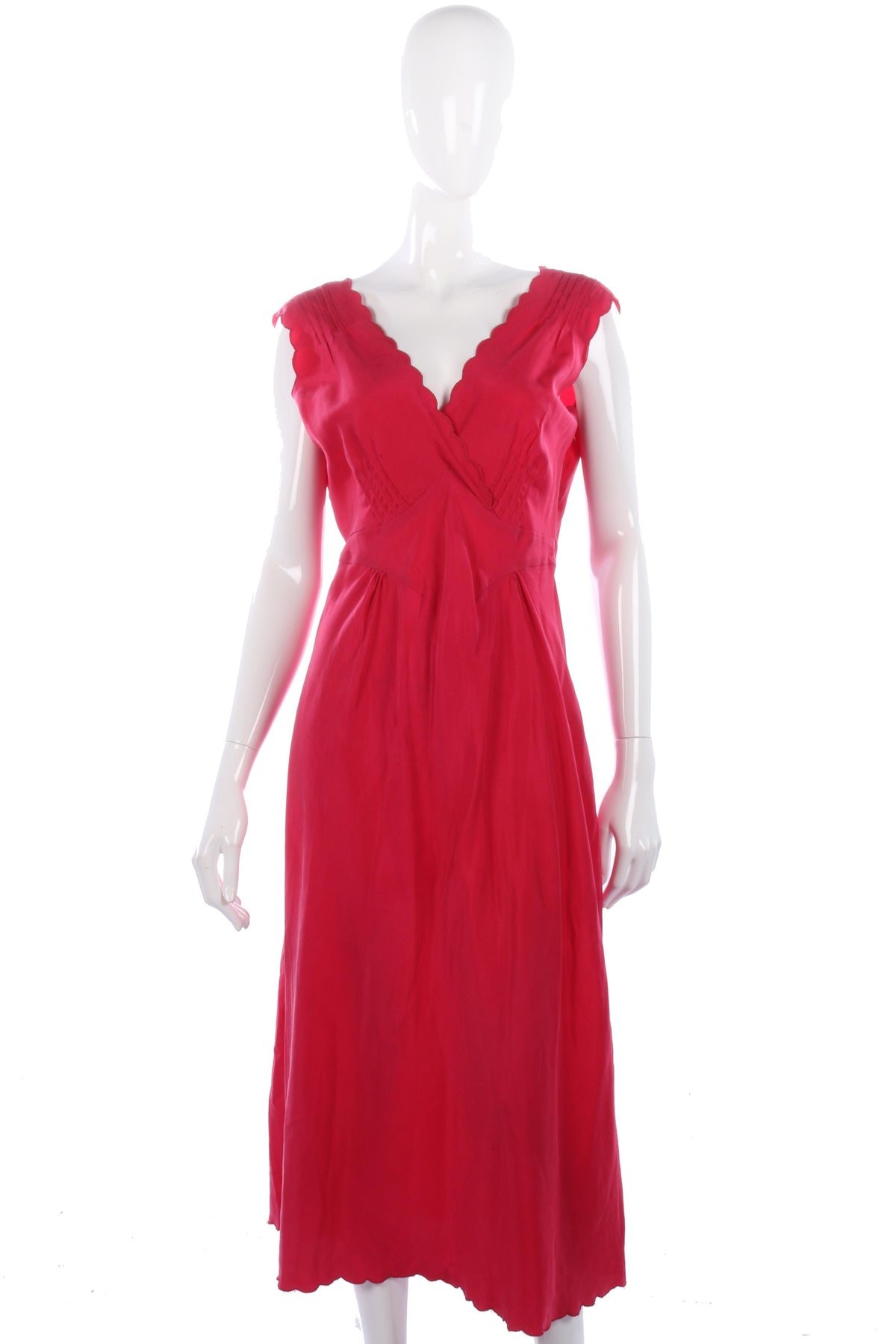 Beautiful red silk dress with scalloped neckline size 12/14 - Ava & Iva