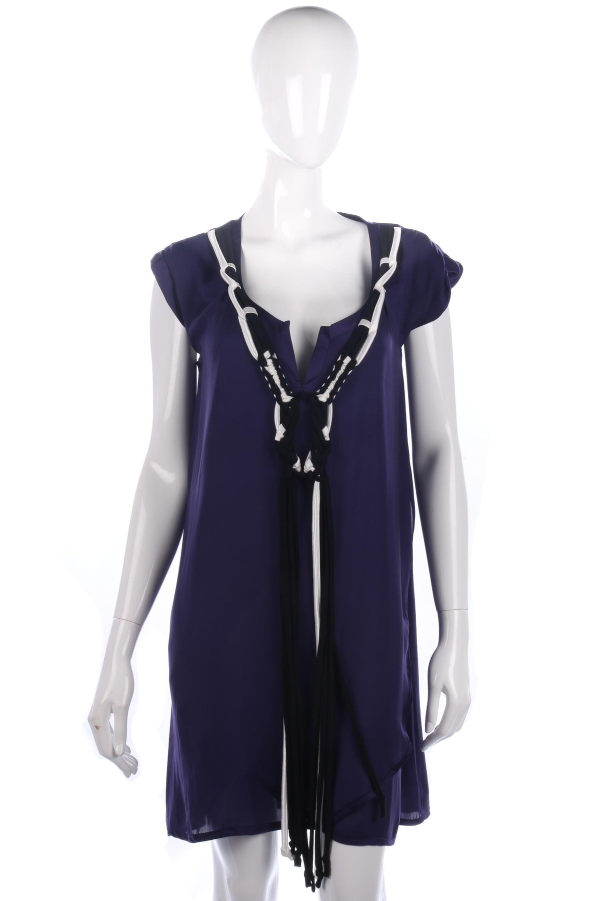 Nicola De Main Dress Purple with Beautiful Neck Detail Size 14 - Ava & Iva