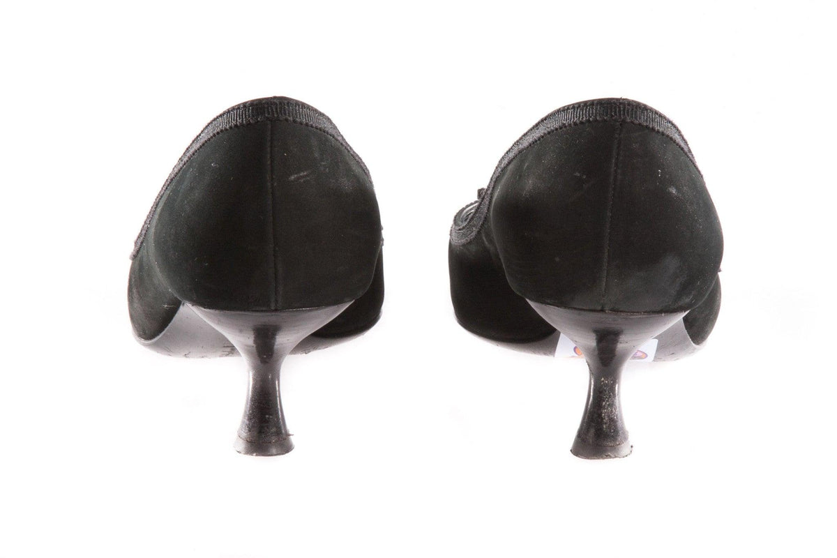 Black kitten heeled pointed shoes back