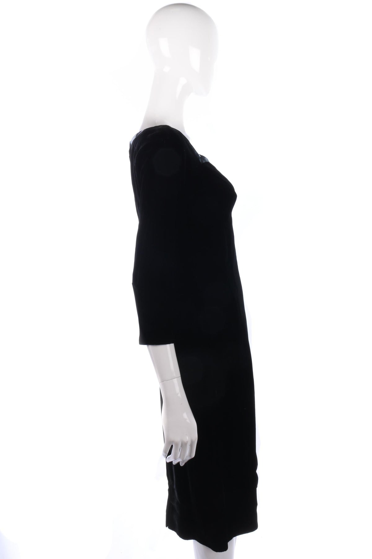Fabulous black vintage velvet dress size 10 - Ava & Iva