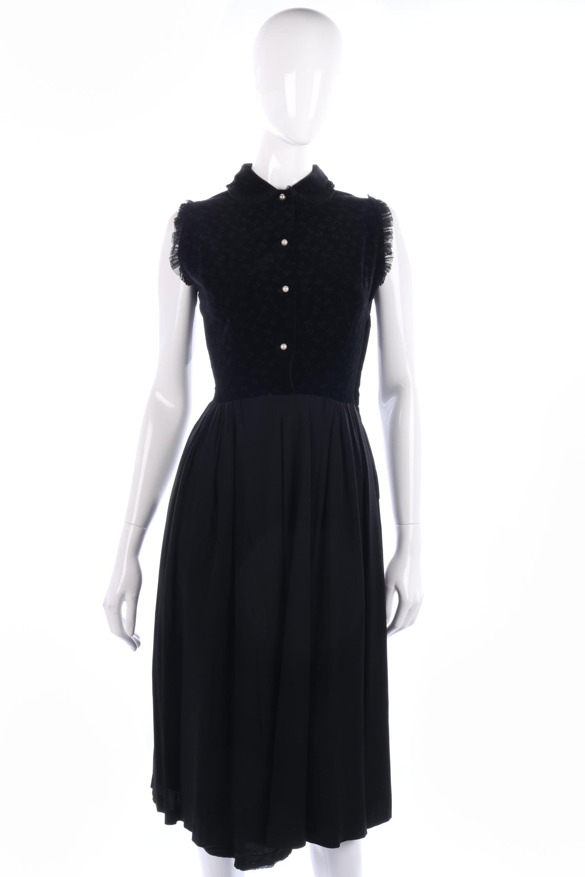 Lovely black vintage velvet and crepe dress size S - Ava & Iva