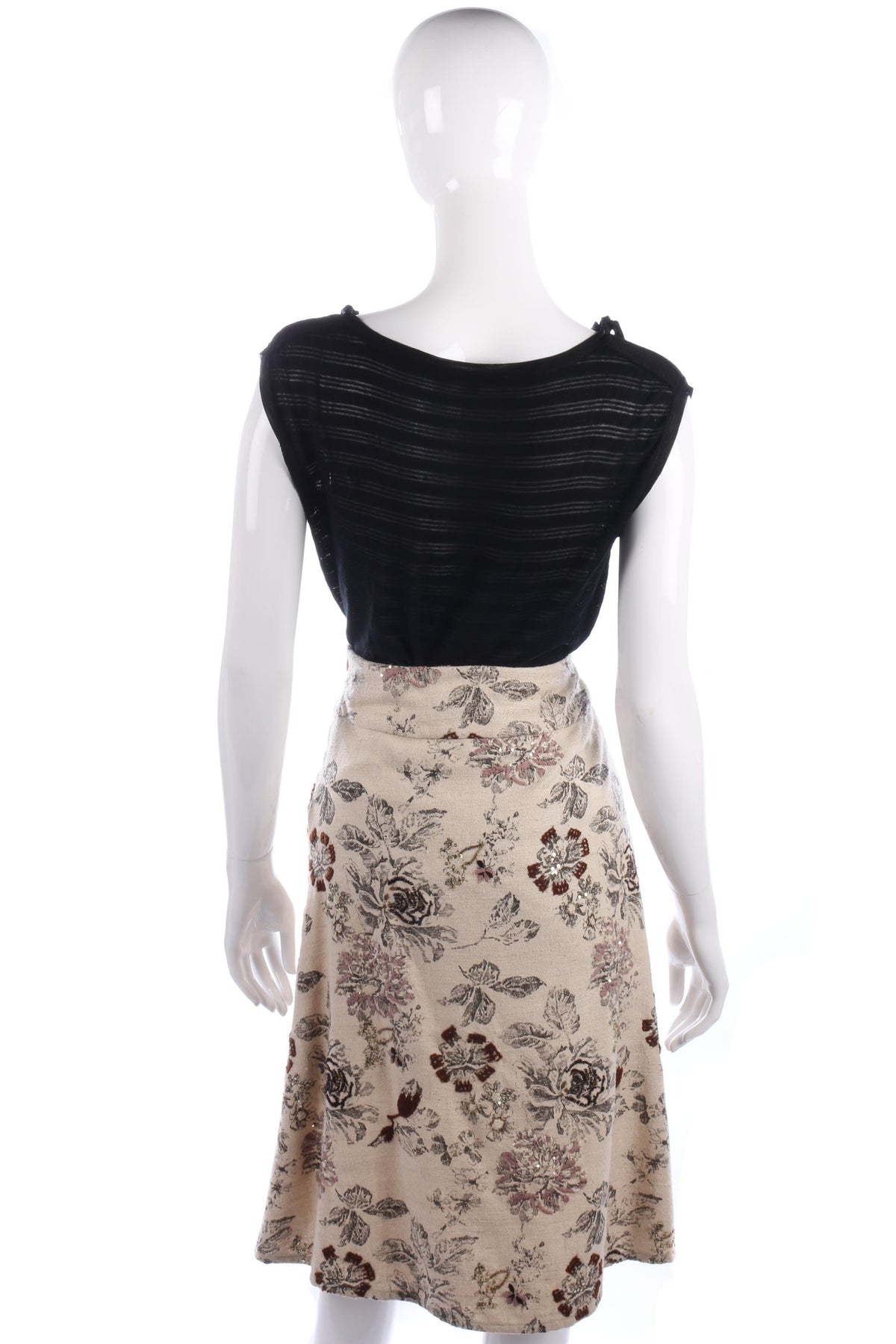 Embroidered skirt cream and black floral with embroidery size 8 - Ava & Iva