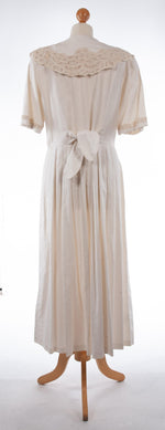 Laura Ashley Cream Linen and Cotton Summer Dress With Lace Collar UK 14 - Ava & Iva