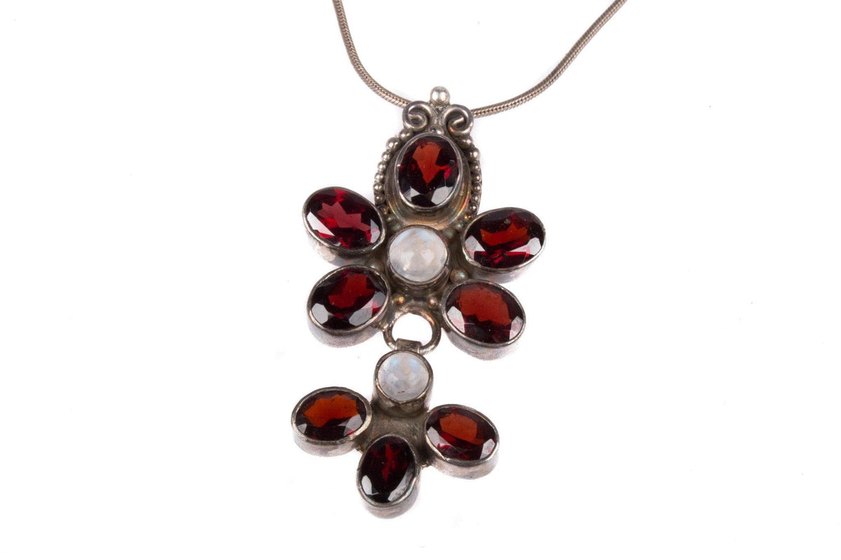 Garnet and moonstone pendant silver necklace - Ava & Iva