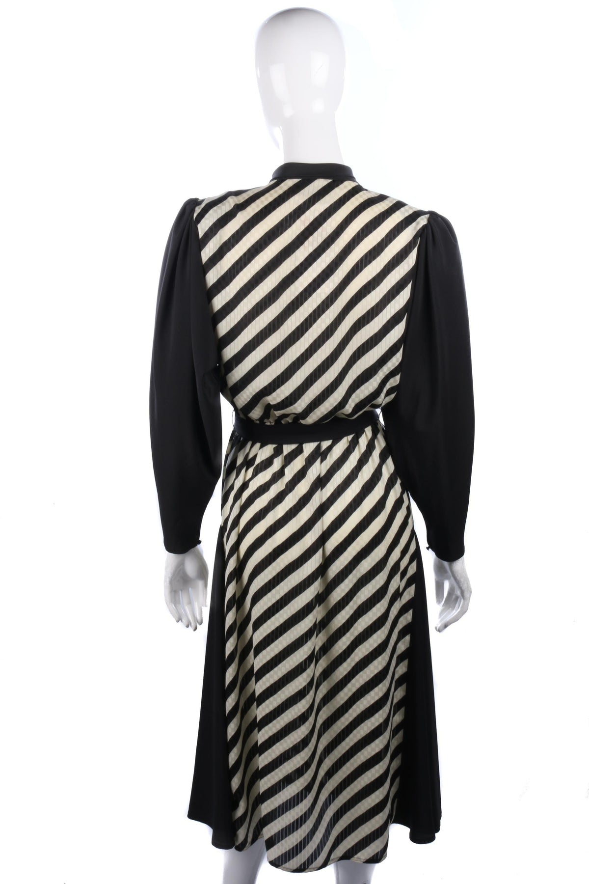 D.P. Designs black and cream dress size 12 - Ava & Iva