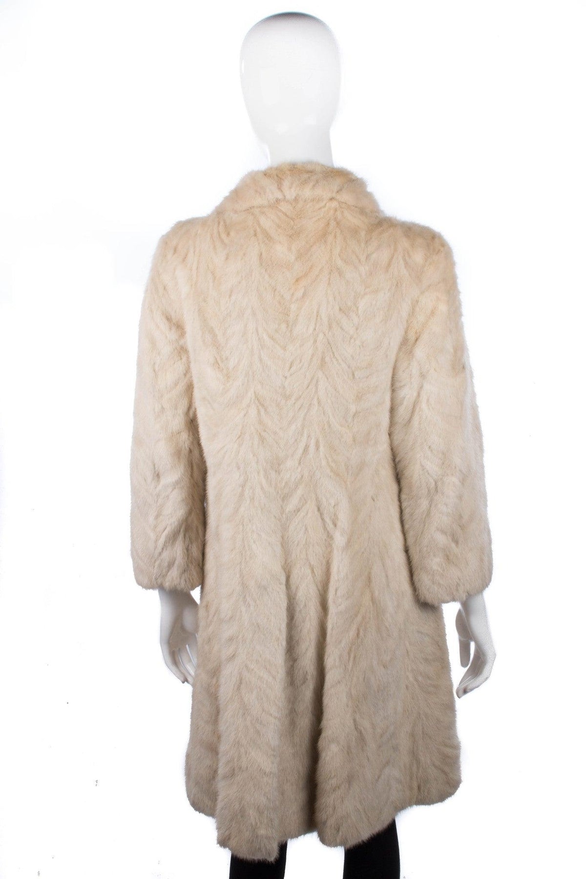 Beautiful vintage cream fur coat - Ava & Iva