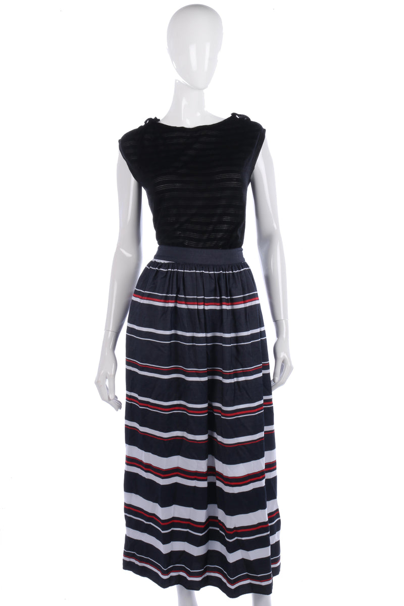 Lovely Tommy Hilfiger summer skirt size 6 - Ava & Iva