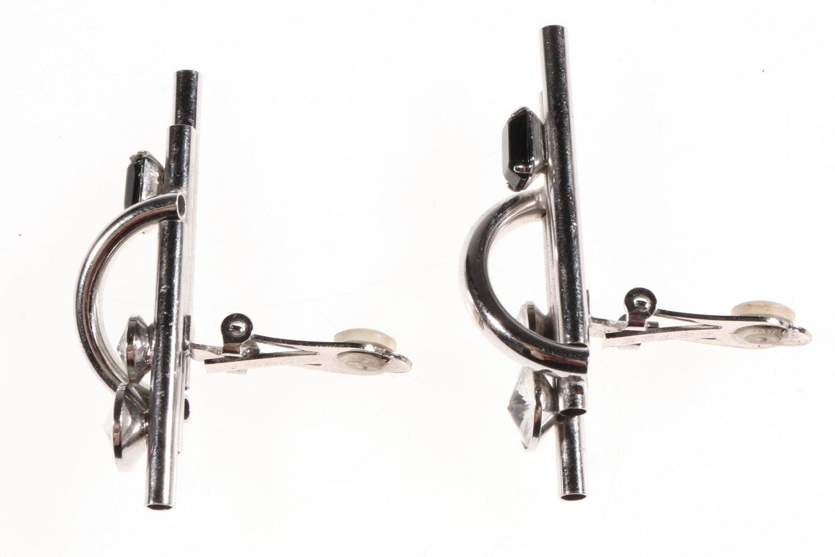 Broach and earring set side