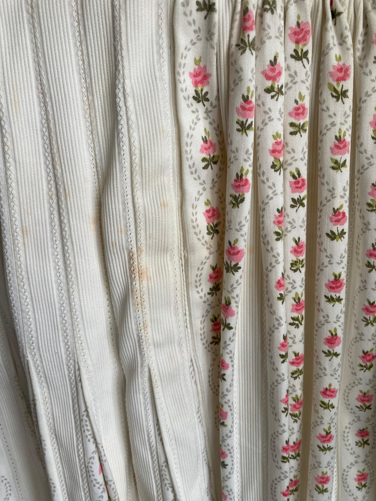 Vintage White Floral Sleeveless Dress UK Size 10 - Ava & Iva