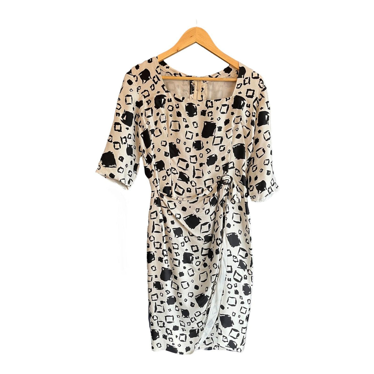 Vintage Cream and Black Patterned 3/4 Sleeved Dress UK Size 12 - Ava & Iva