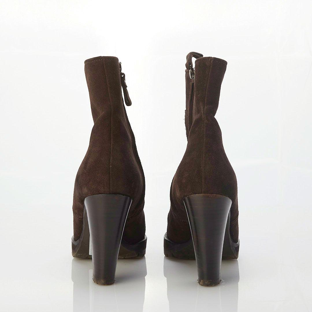 C Doux Suede Brown Ankle Boots UK Size 6.5. - Ava & Iva