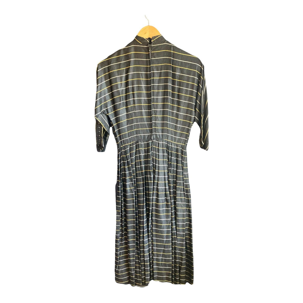 Jerell Jr. Black With Gold And White Stripe 3/4 Sleeve Dress Ku Size 8 - Ava & Iva