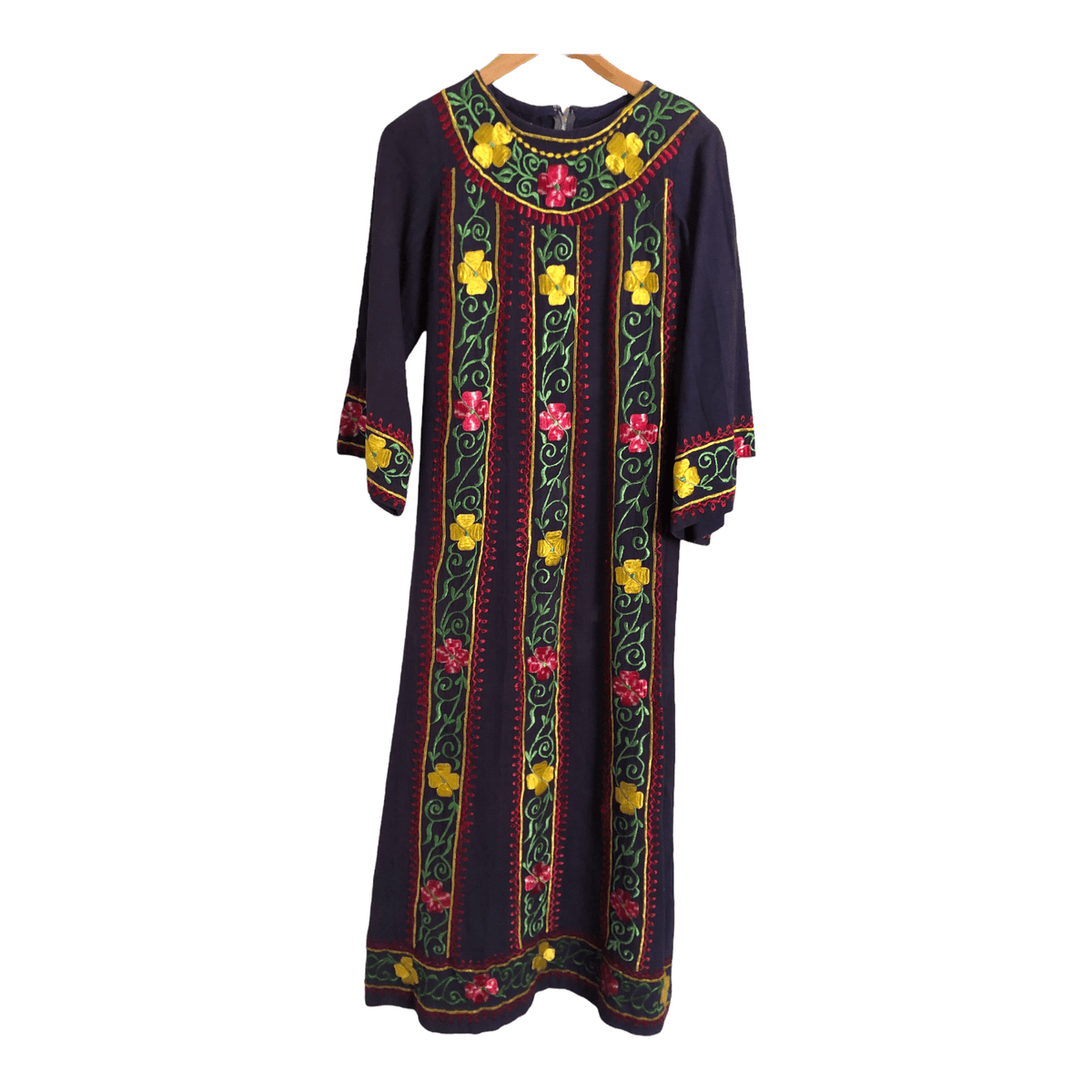 Souk Vintage Embroidered Cotton 3/4 Sleeve Kaftan Maxi Dress Purple Multi M/L - Ava & Iva