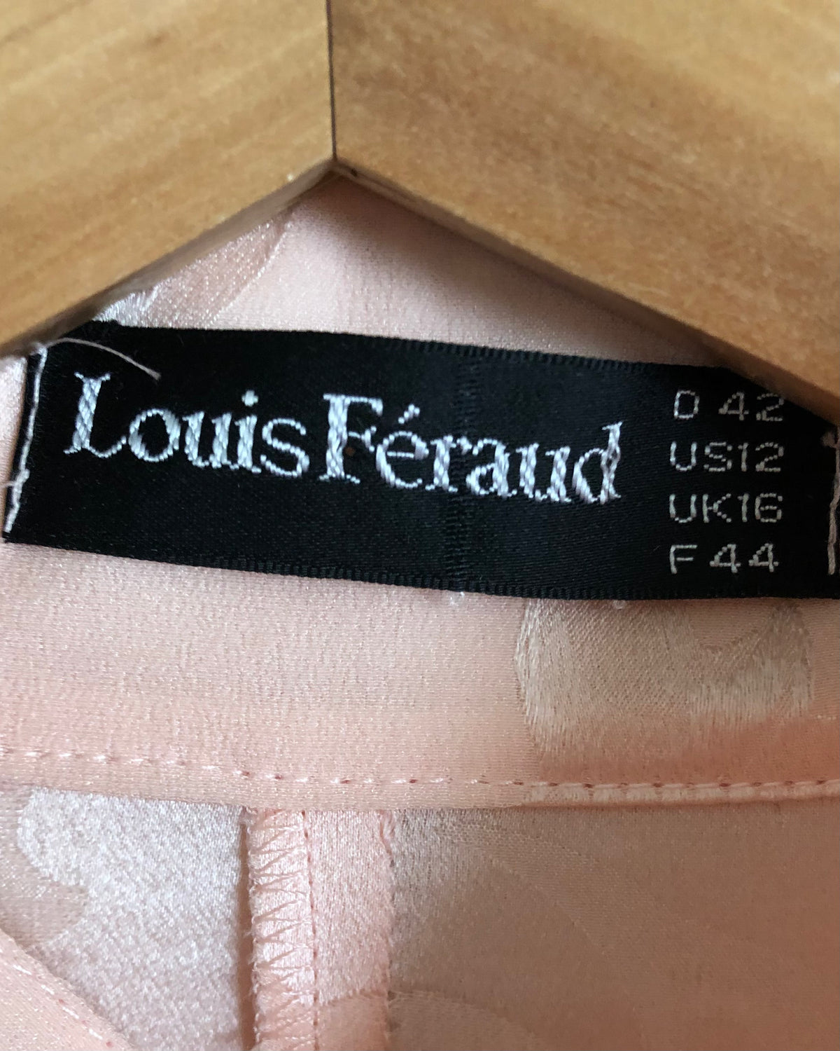 Louis Feraud 100% Silk Long Sleeve Longline Evening Coat Coatigan Jacket Pale Pink Dolphin Print UK Size 16 - Ava & Iva