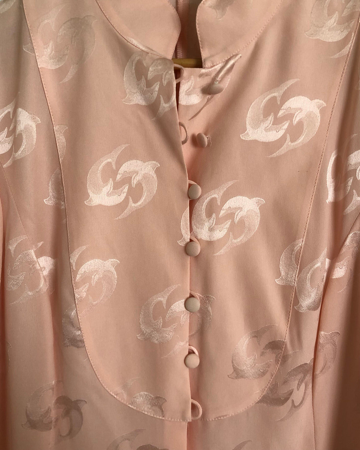 Louis Feraud 100% Silk Long Sleeve Longline Evening Coat Coatigan Jacket Pale Pink Dolphin Print UK Size 16 - Ava & Iva