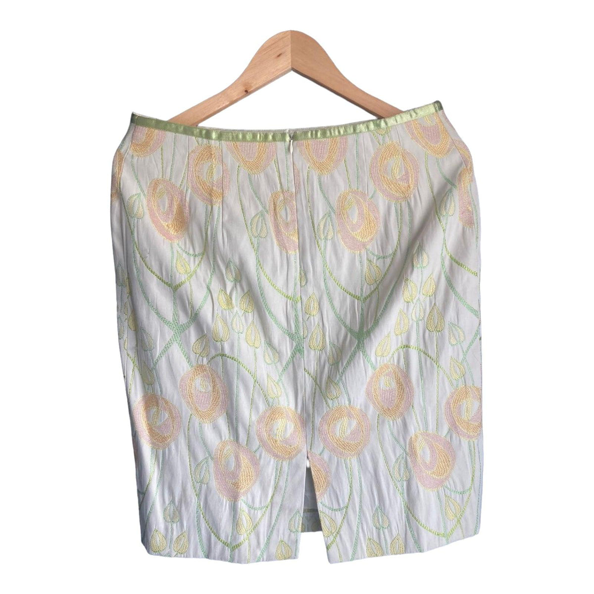 Hexeline Cream Patterned Skirt Suit UK Size 14 - Ava & Iva