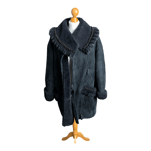 Sinclair Black Sheepskin Coat - Ava & Iva