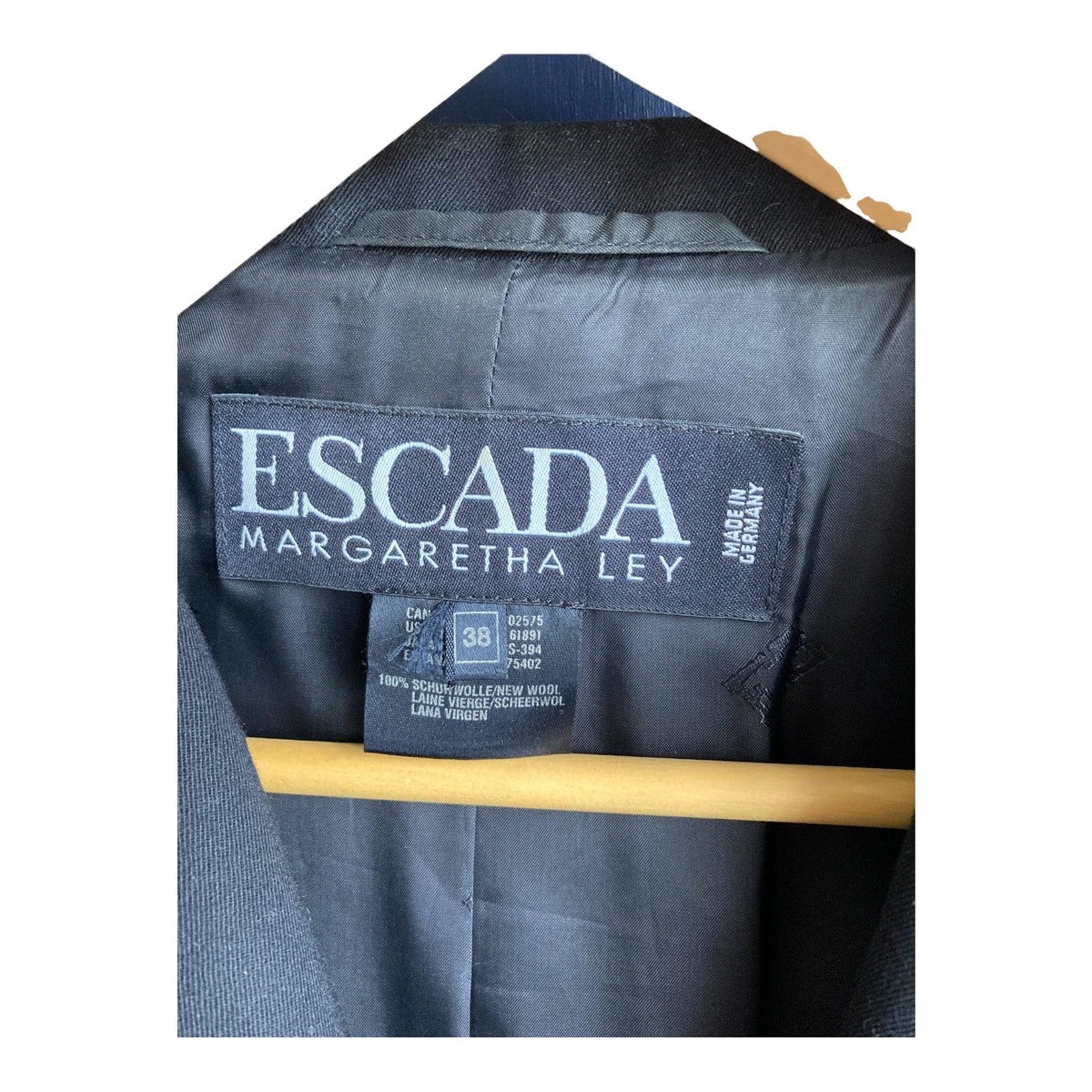 Escada Margaretha Ley Wool Navy Blazer UK Size 10 - Ava & Iva
